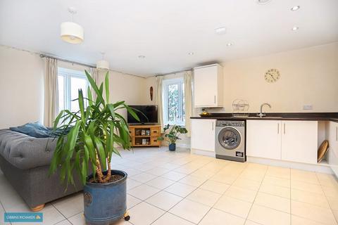 65 Grove Gate, Staplegrove, Taunton, TA2 6DE