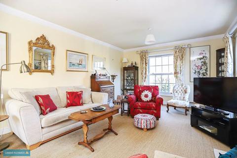 12 Streamside, Taunton, TA1 2LY