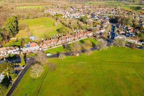 3, Greenview Bletchingley Road, Godstone, RH9 8LL