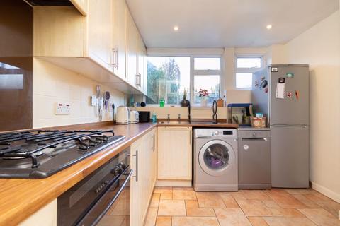 3, Greenview Bletchingley Road, Godstone, RH9 8LL