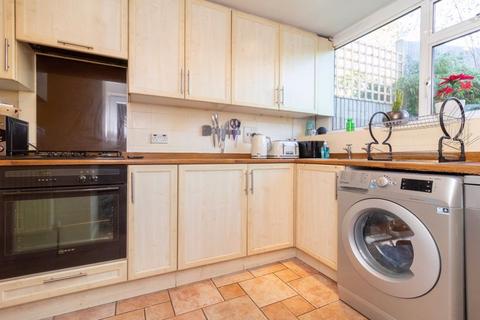 3, Greenview Bletchingley Road, Godstone, RH9 8LL
