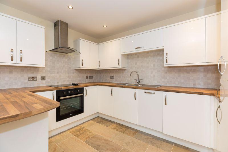 Kitchen Lounge