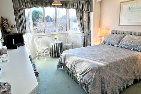 131 Darnick Road, Sutton Coldfield, B73 6PG