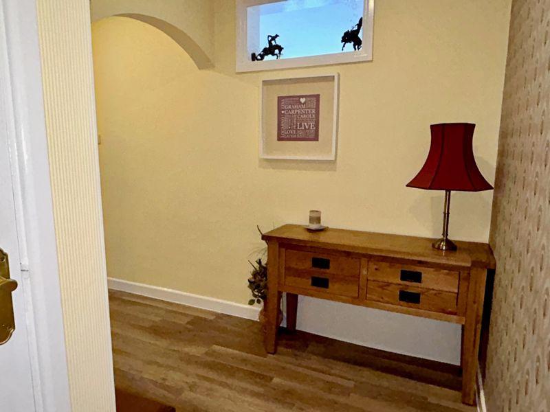 Brooks Road, Sutton Coldfield, B72 1HT 2 bed apartment £265,000