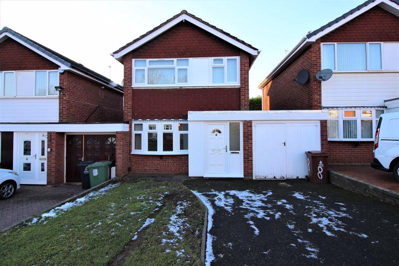 Birches Rise, Willenhall 3 bed detached house £875 pcm (£202 pw)
