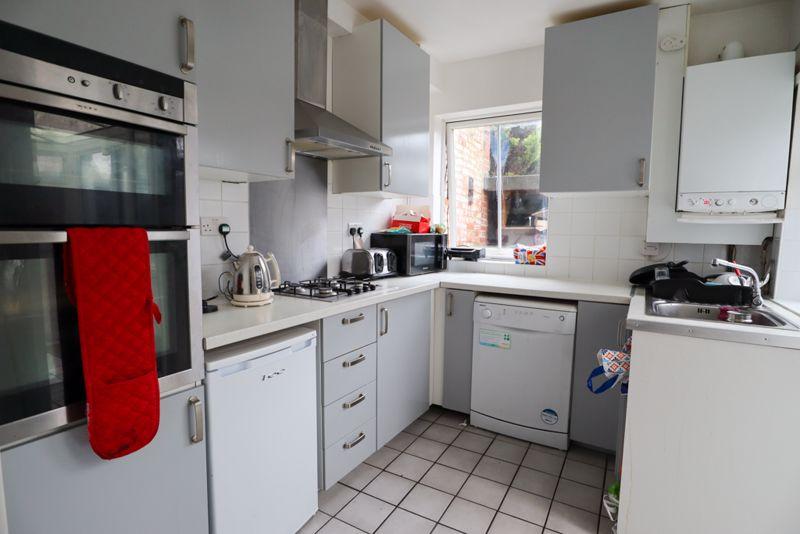 Trafford Road, Norwich 5 bed terraced house £2,500 pcm (£577 pw)