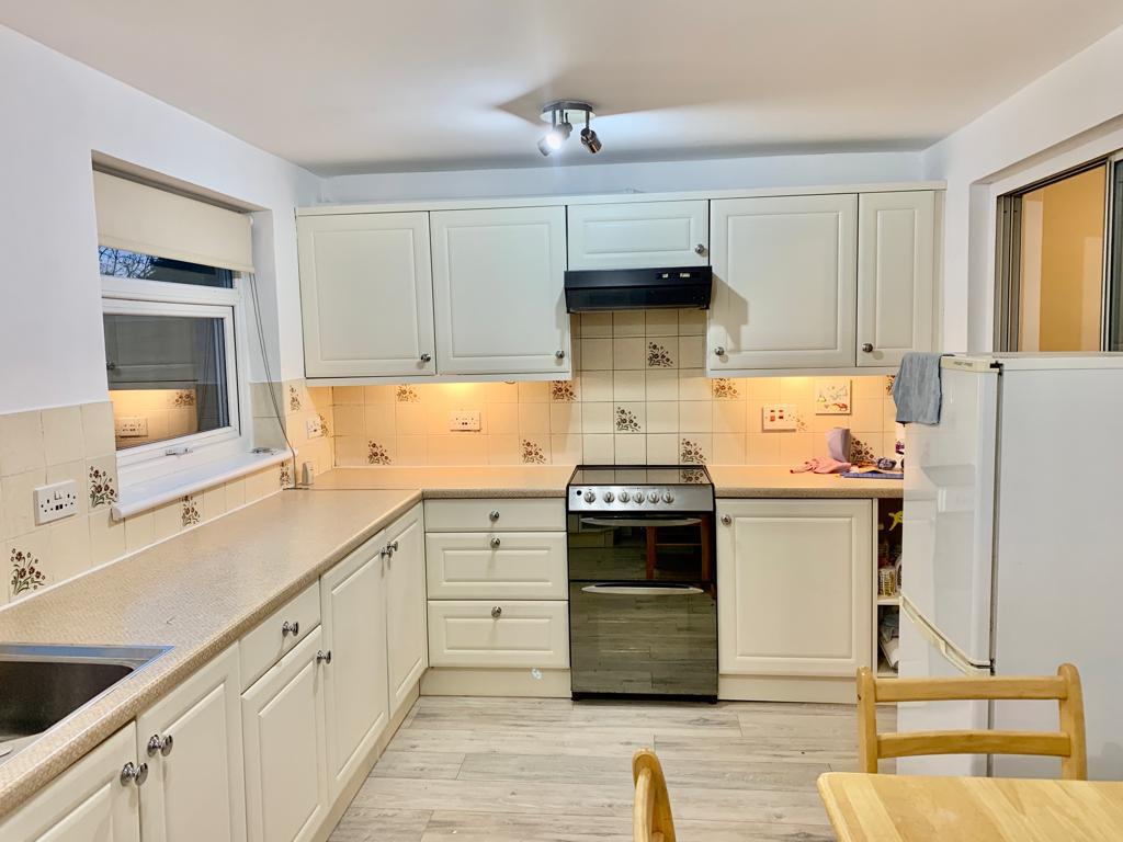 Windsor Road, Enfield, Greater London, EN3 3 bed semidetached house