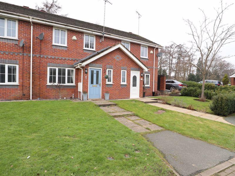 Whiston Close, Macclesfield 3 bed terraced house for sale £100,000