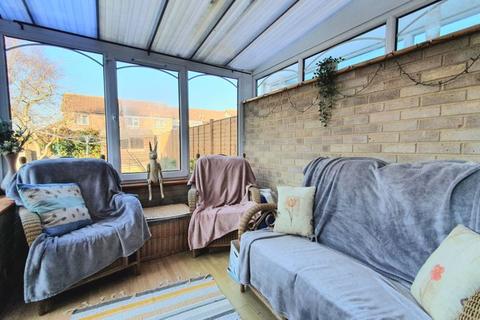 16 Filbert Close, Abbeydale, Gloucester, GL4 5EX