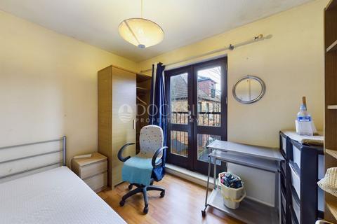 12 Fleetwood Court, London, E6 5XY