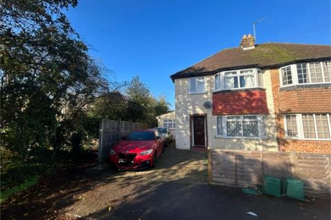 4 bedroom house to rent, 46 Rusham Park Avenue Egham Surrey