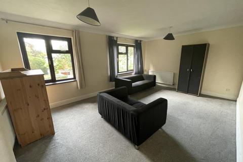 undefined, 5 Greenacre Court Englefield Green Egham