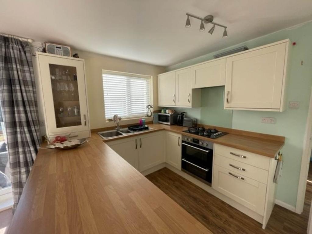 Thornbury Drive, Uphill... 4 bed house £1,600 pcm (£369 pw)