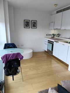 Studio to rent, Ontario Tower, Canary Wharf, London, E14 9JD