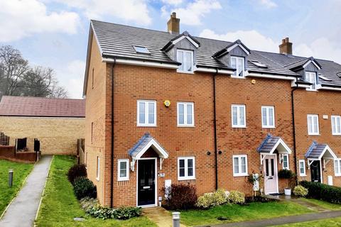 58 Pipit Walk, Hemel Hempstead, HP3 0FR