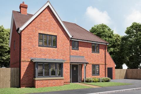 4 bedroom detached house for sale - Plot 194, The Cottingham at Manor View, Turners Hill Road RH19