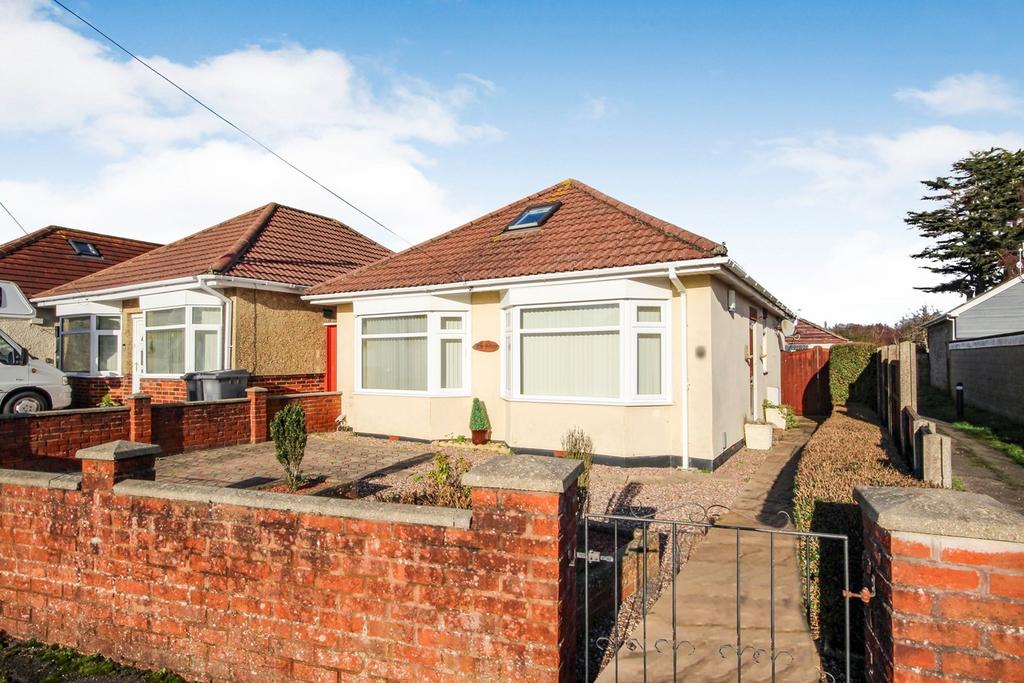 Walliscott Road, WALLISDOWN, BH11 2 bed bungalow for sale £325,000