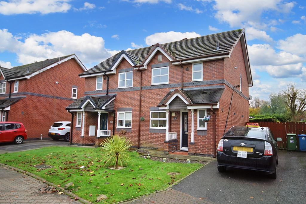 Willoughby Close, Old Hall... 3 bed semidetached house £240,000