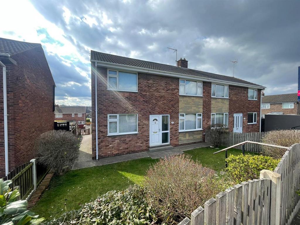 Thickley Close, Shirebrook, Mansfield 3 bed semidetached house for