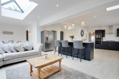 38 Ilex Way, Goring By Sea, Worthing, BN12 4UY