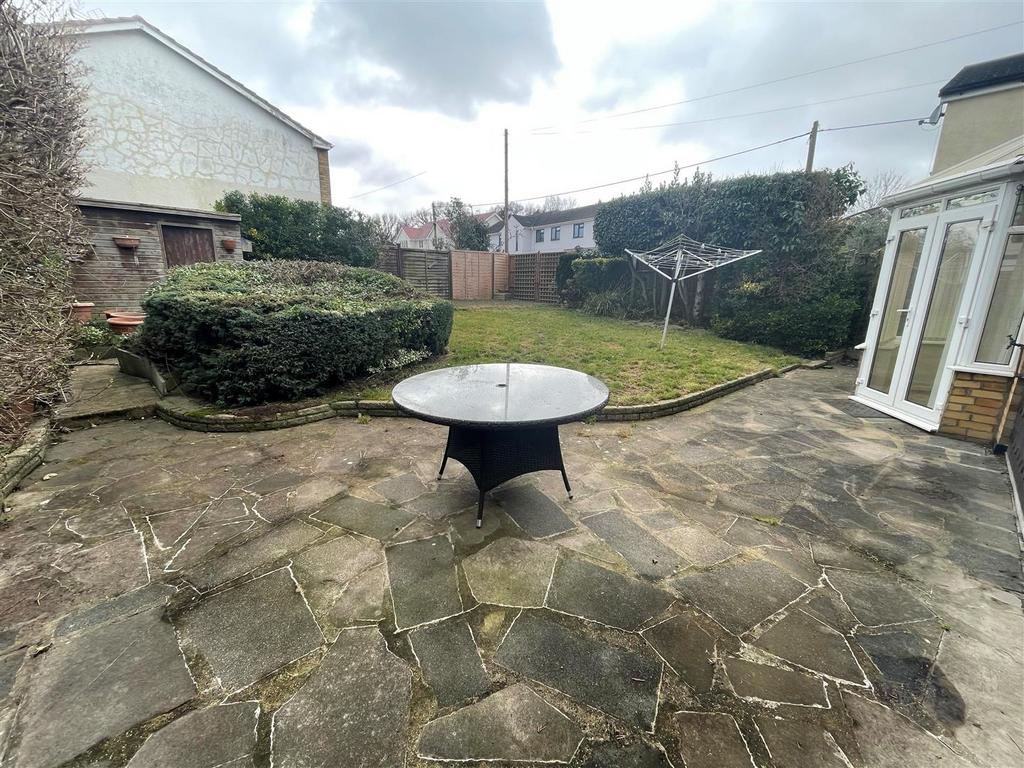 High Road, Hockley 5 bed detached house £650,000