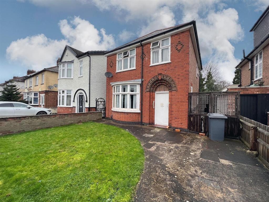 Evesham Road, Leicester, LE3 3 bed detached house £220,000