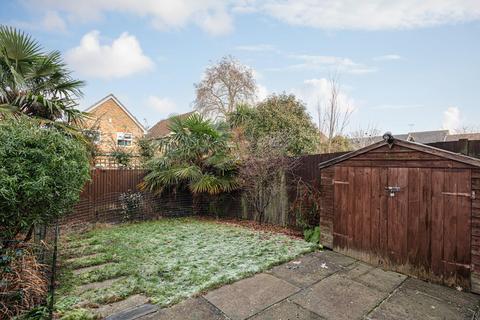 15 Manor Crescent, Epsom, KT19 7EE
