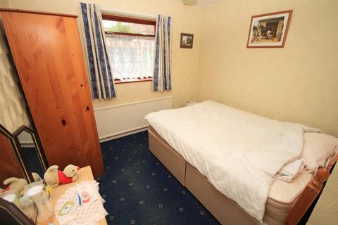 27 Kingsway, Bradford, BD2 1PL