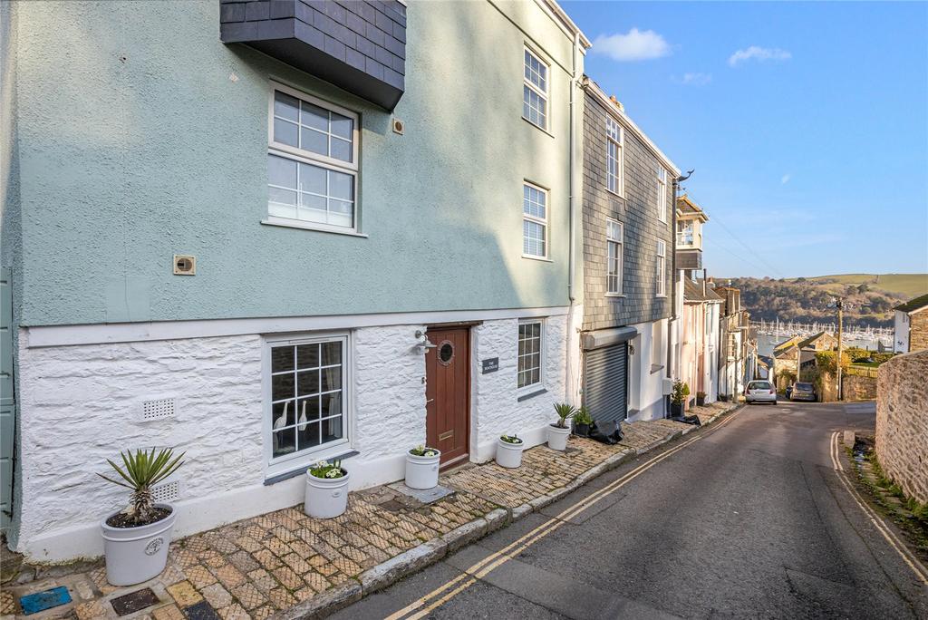 Crowthers Hill, Dartmouth, Devon, TQ6 2 bed for sale £500,000
