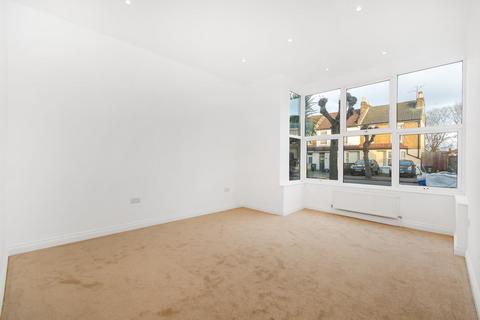Flat 1, 98 Birchanger Road, London, SE25 5BG