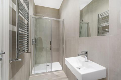 Flat 1, 98 Birchanger Road, London, SE25 5BG