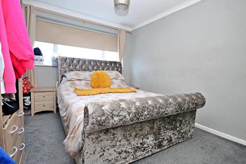 8 Bramber, Tamworth, B77 2LL