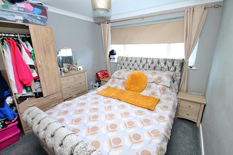 8 Bramber, Tamworth, B77 2LL