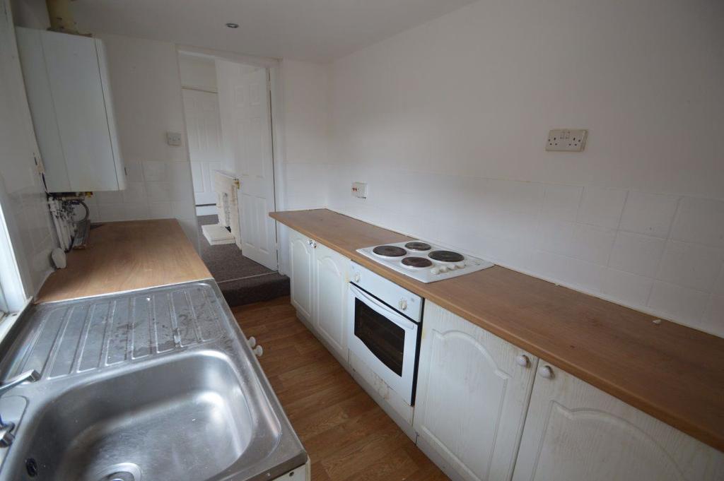 Adelaide Street, Brierley Hill 3 bed terraced house £650 pcm (£150 pw)
