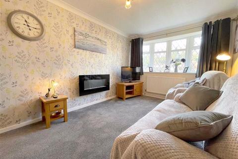 3 bedroom end of terrace house for sale, Fernwood Croft, Leek