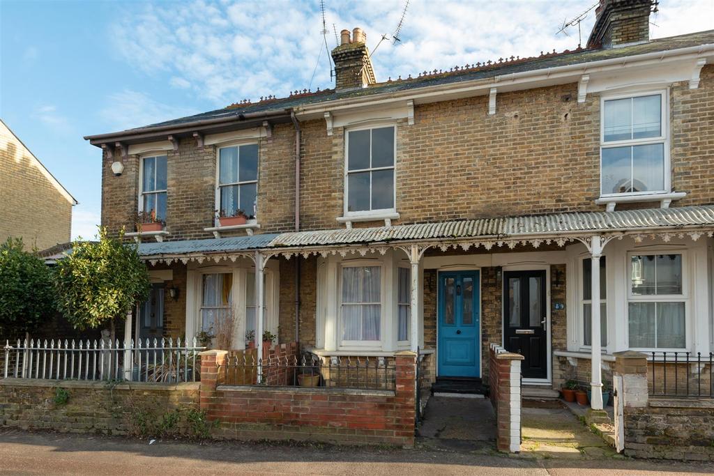 Canterbury Road, Whitstable 2 bed terraced house £1,200 pcm (£277 pw)