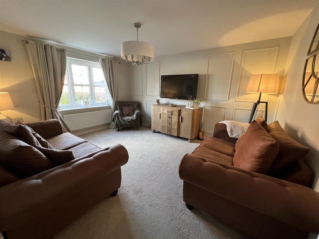 Windlass Drive, Ellesmere. 4 bed detached house £292,495