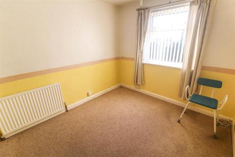 19 Cloverfield, Harlow, CM18 7EA