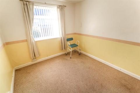 19 Cloverfield, Harlow, CM18 7EA