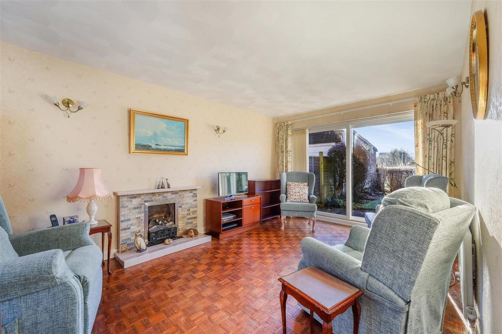 Courtlands Crescent, Banstead 2 bed £450,000