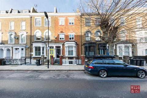 16a Dunlace Road, London, E5 0NE