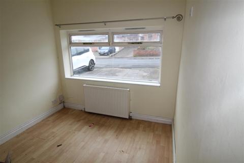 30 Coniston Road, Blackrod, Bolton, BL6 5DN