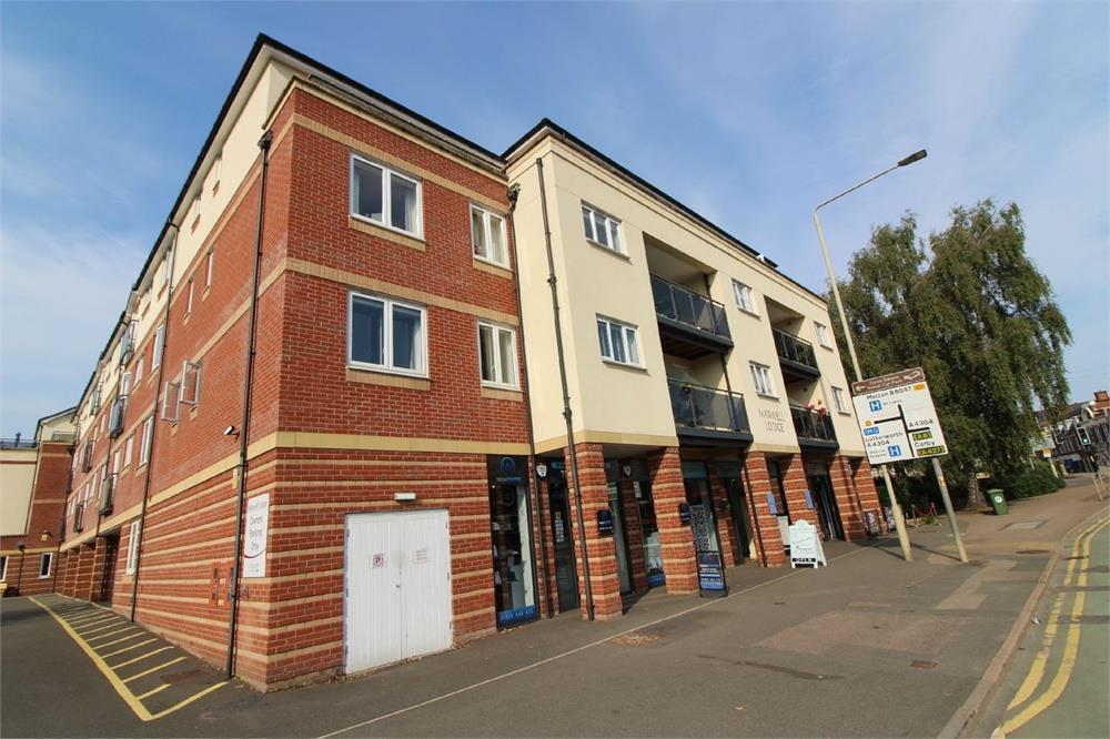 Maxwell Lodge, Northampton Road... 2 bed retirement property £260,000