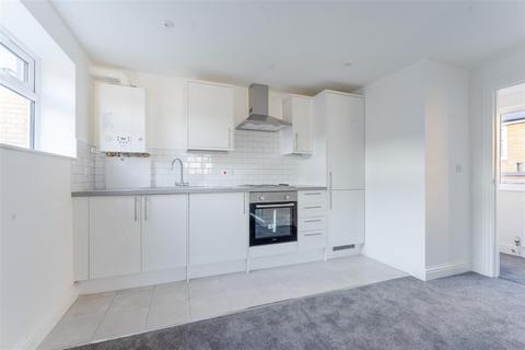 1 bedroom flat for sale, Blenheim Road, London