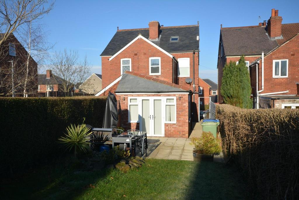 Tapton View Road, Stonegravels, Chesterfield, S41 7JS 4 bed semi