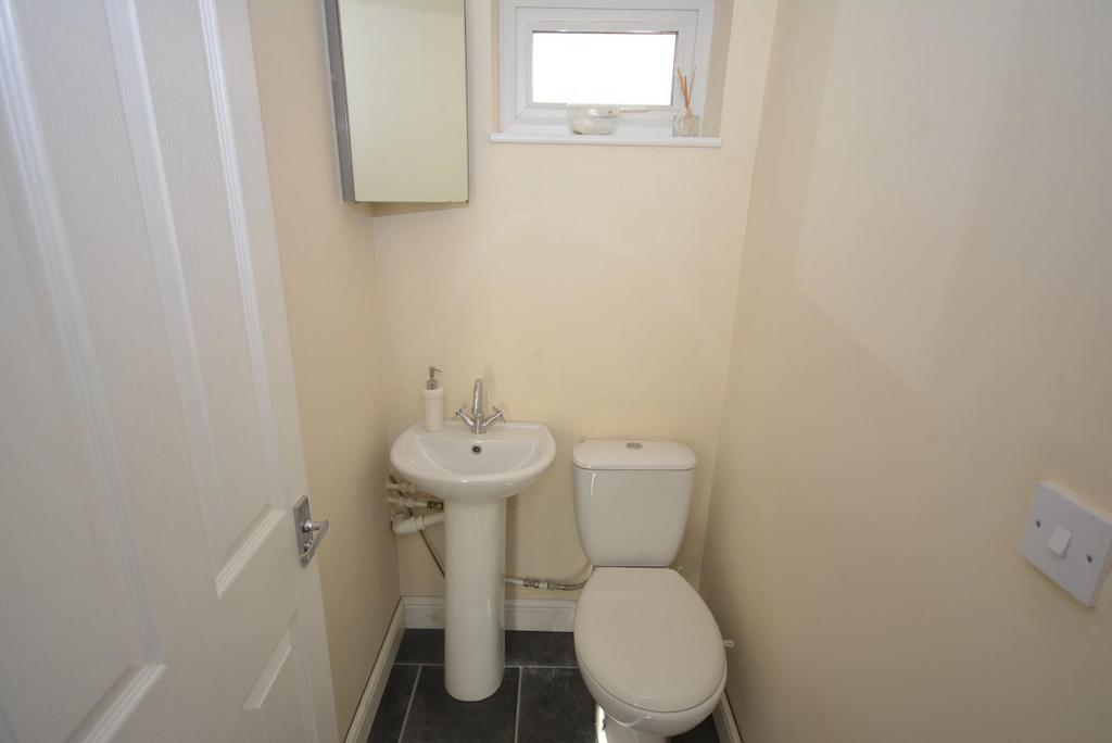 Downstairs wc.jpg