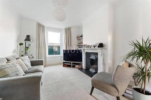 32 Barrett Road, London, E17 9ET