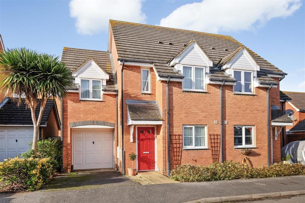 Thistle Drive, Whitstable 3 bed semidetached house £375,000
