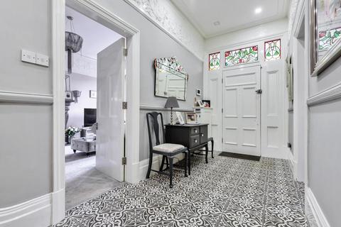 22 Devonshire Road, Salford, M6 8HY