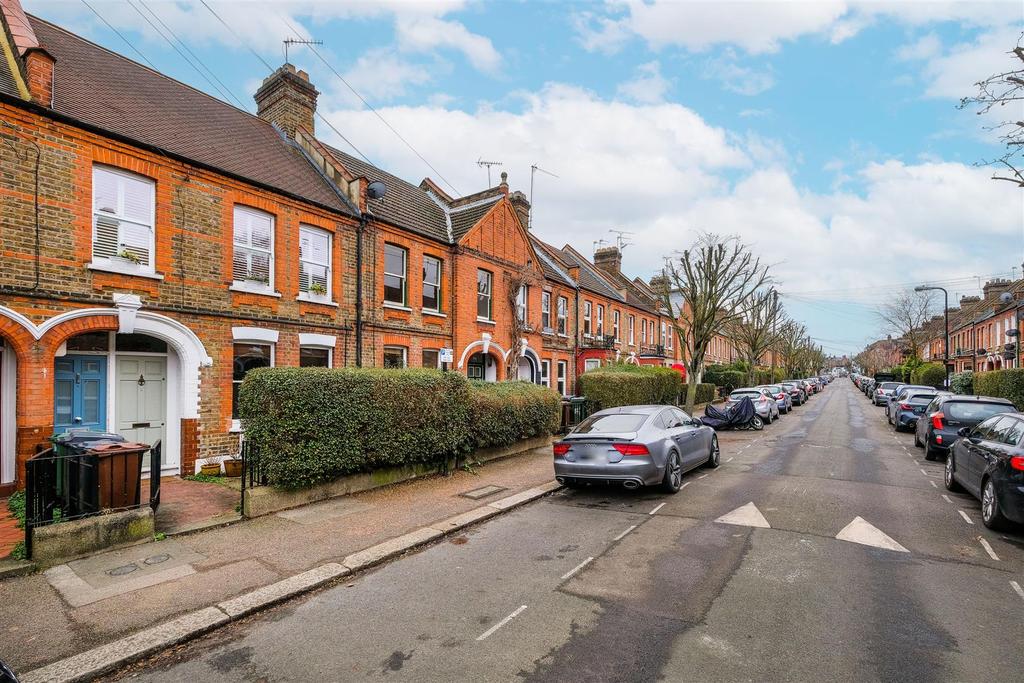 Diana Road, Walthamstow 2 bed house £495,000